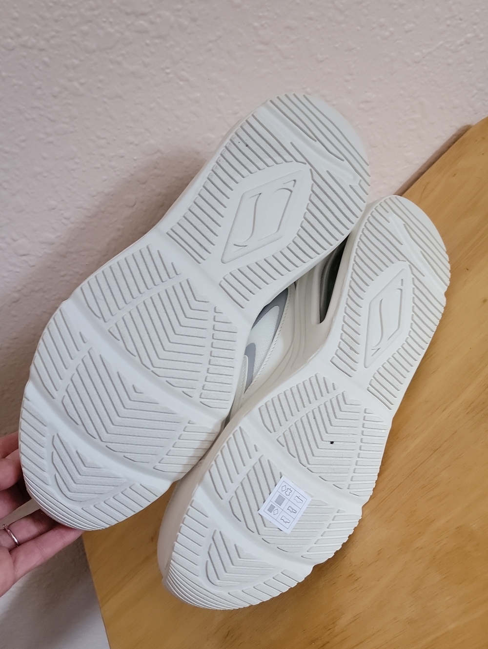 Skechers White Light Gray Slip-ins Walking Casual Sporty Sneakers Shoes Slip-on - Picture 7 of 8
